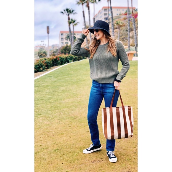 Meet your Posher, Kate - Picture 6 of 8